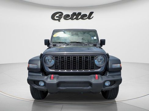 Used 2024 Jeep Wrangler Unlimited Sport AWD/4WD image 2