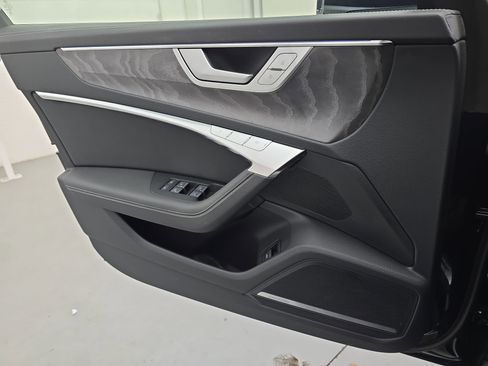 Used 2025 Audi A6 Premium Plus w/ Driver Assistance Package image 27