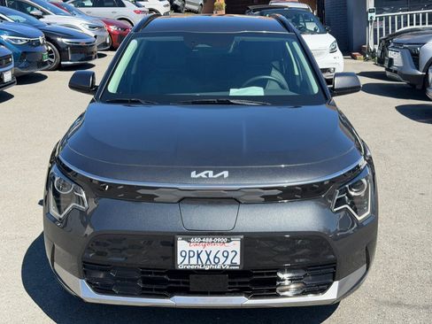 Used 2024 Kia Niro Wind FWD image 2