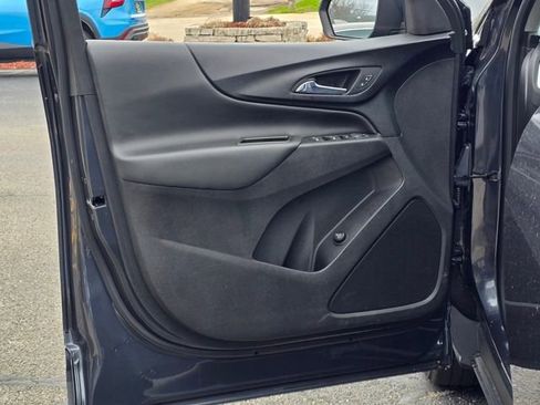 Used 2022 Chevrolet Equinox LT image 21