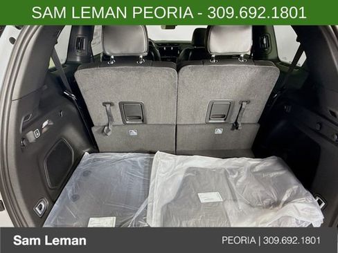 New 2026 Jeep Grand Cherokee L Limited image 25