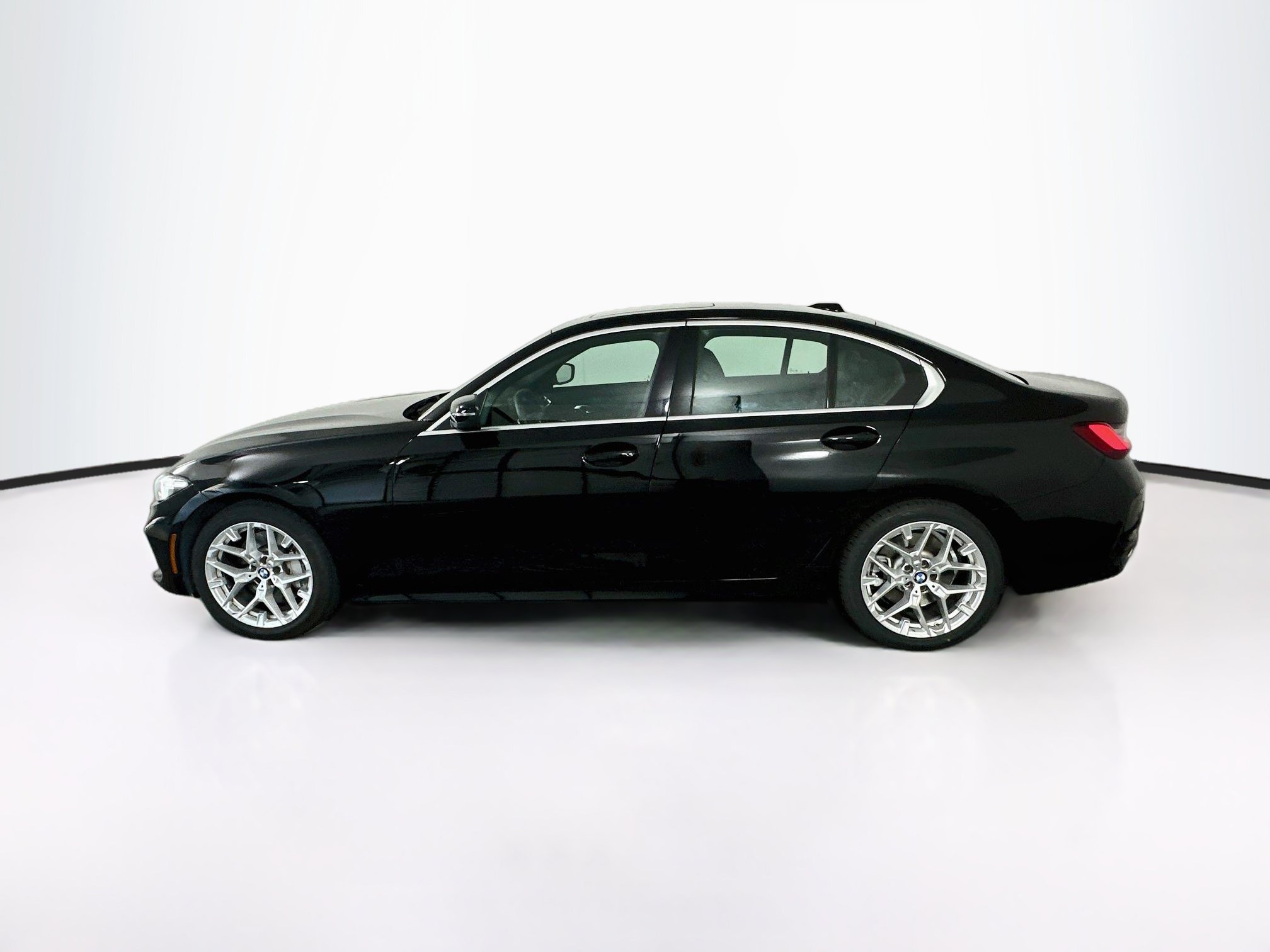 Used 2026 BMW 330i Sedan RWD image 4