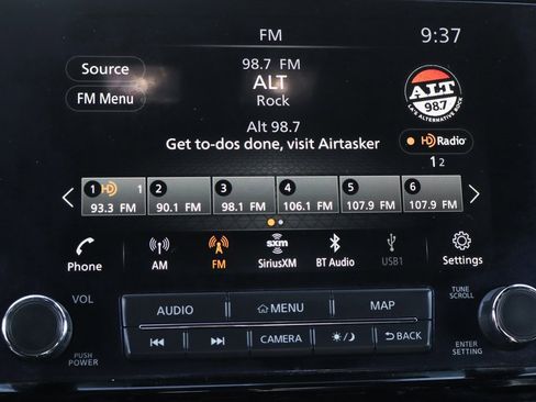 Used 2021 Nissan Titan PRO-4X w/ Pro-4x Convenience Package image 35