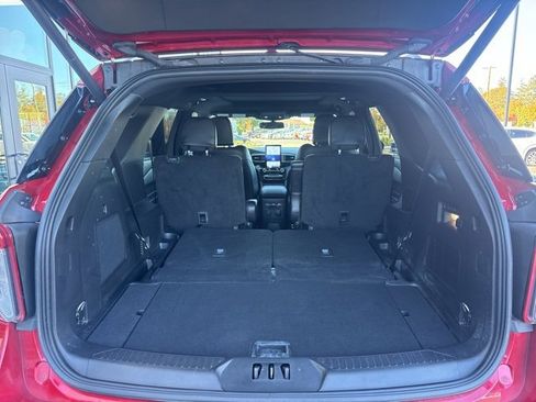 Used 2023 Ford Explorer ST w/ Equipment Group 401A image 5