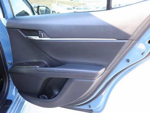 Used 2023 Toyota Camry SE image 11