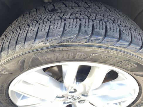 Used 2020 Buick Envision Premium w/ Driver Confidence Package image 14