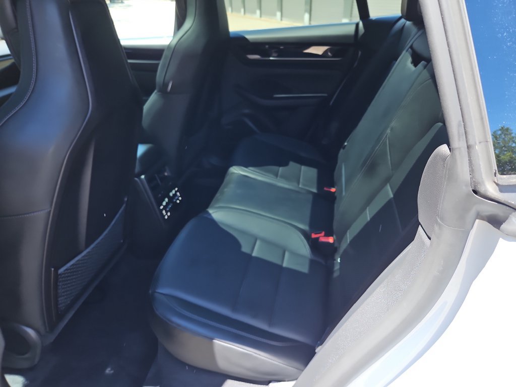 Certified 2025 Porsche Macan 4 Electric AWD/4WD image 37