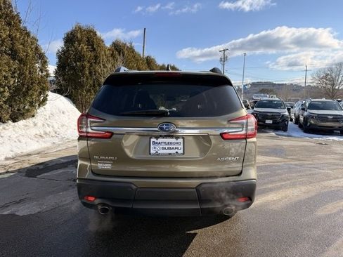 Used 2023 Subaru Ascent Premium w/ Convenience Package image 5