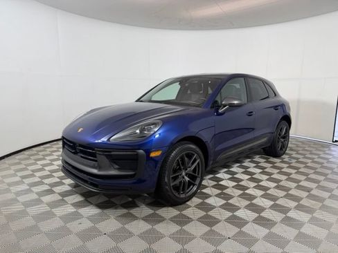 Used 2023 Porsche Macan Turbo AWD/4WD image 3
