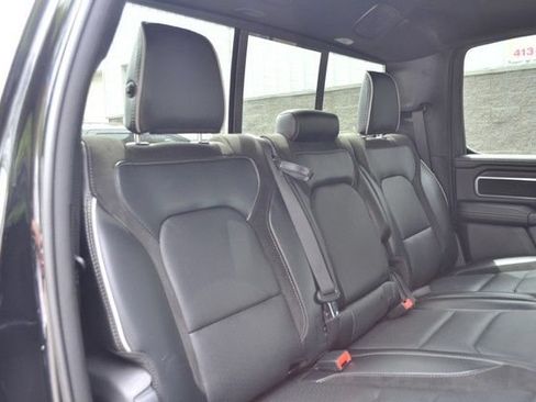 Used 2025 RAM 1500 Laramie AWD/4WD image 36