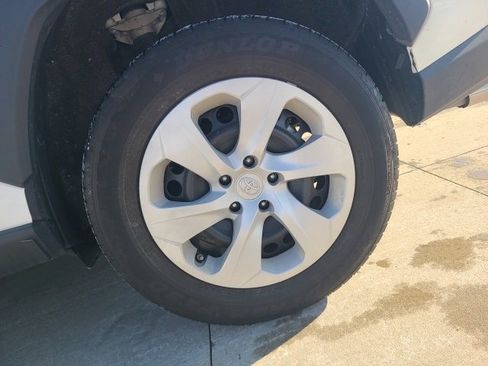 Used 2024 Toyota RAV4 LE image 11