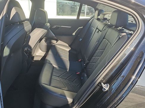 Used 2026 BMW 530i xDrive image 19