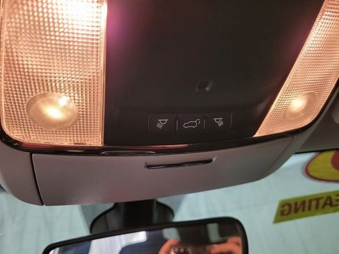 Used 2019 Dodge Durango SXT image 39