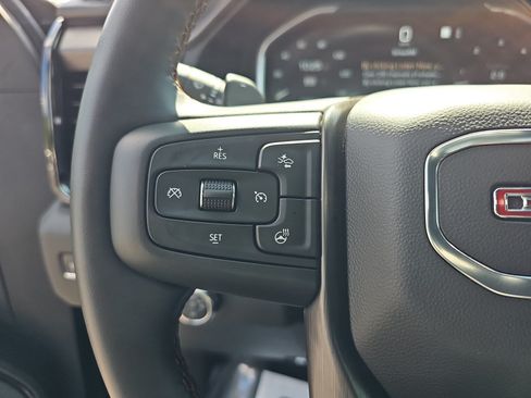 Used 2023 GMC Sierra 1500 AT4 w/ Technology Package AWD/4WD image 14