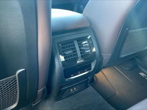 Used 2024 BMW X3 xDrive30i w/ Premium Package image 10