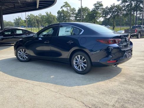 New 2026 MAZDA MAZDA3 s FWD image 3