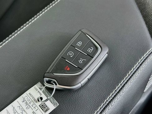Used 2026 Cadillac Optiq Sport 2 w/ LPO, Floor Liner Package AWD/4WD image 41