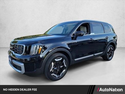 Used 2025 Kia Telluride S FWD image 1