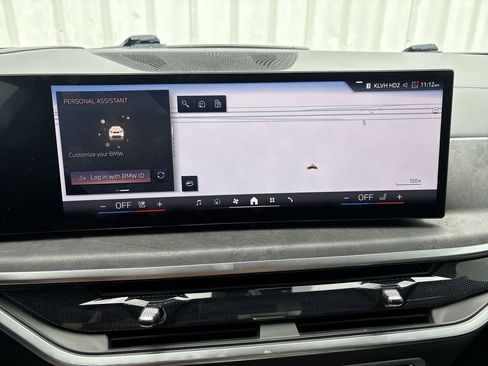 Used 2025 BMW X7 xDrive40i AWD/4WD image 14