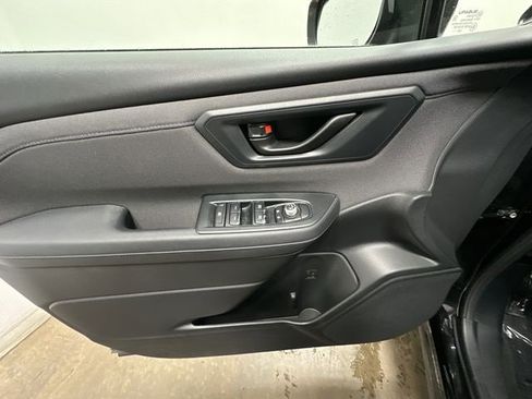 Certified 2025 Subaru Forester Premium image 18