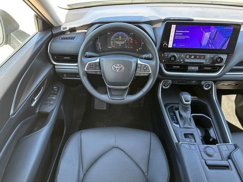 Used 2025 Toyota Grand Highlander FWD image 24