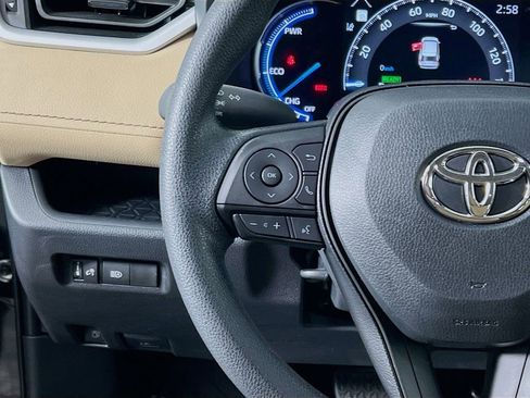 Used 2024 Toyota RAV4 LE AWD/4WD image 10