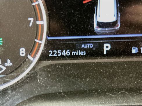 Used 2023 Nissan Rogue S AWD/4WD image 19