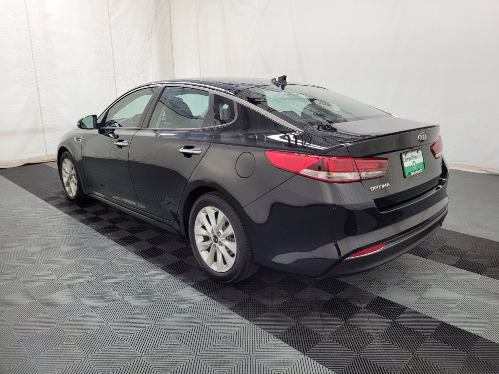Used 2018 Kia Optima S FWD image 3