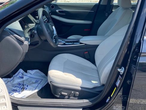 Used 2021 Hyundai Sonata SEL w/ Preferred Accessory Package FWD image 6