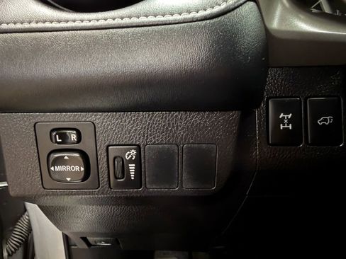 Used 2016 Toyota RAV4 XLE AWD/4WD image 13