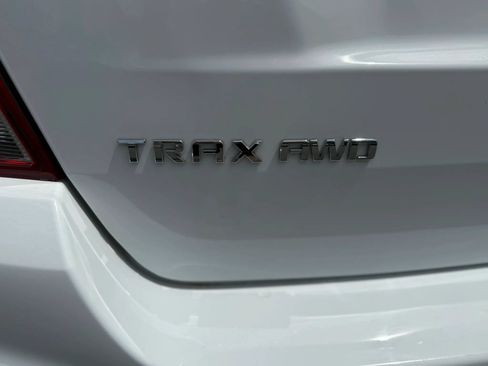 Used 2019 Chevrolet Trax Premier AWD/4WD image 39