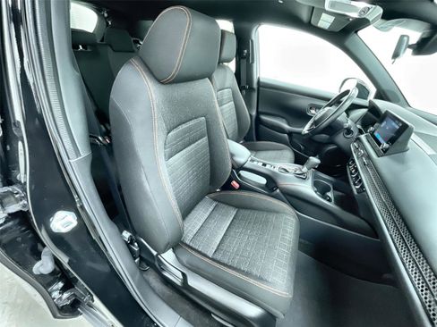 Certified 2025 Honda HR-V Sport image 29