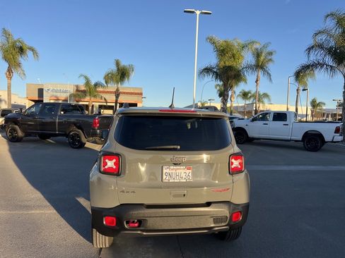 Used 2020 Jeep Renegade Trailhawk w/ Cold Weather Group image 7