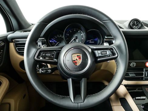 New 2026 Porsche Macan image 10