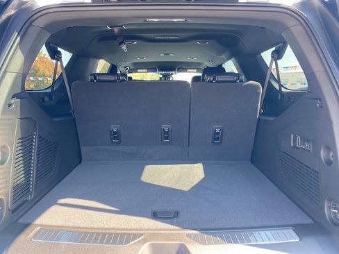 New 2026 Chevrolet Suburban Premier image 15