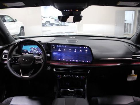 New 2026 Chevrolet Traverse Z71 w/ Enhanced Driving Package AWD/4WD image 3