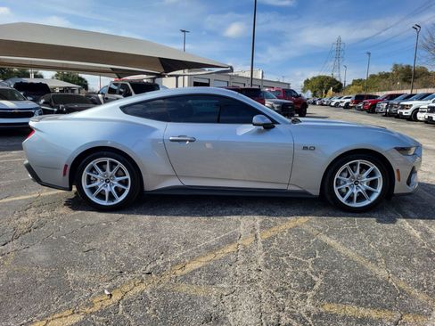 Certified 2025 Ford Mustang GT Premium image 2