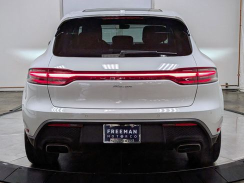 Used 2025 Porsche Macan image 8