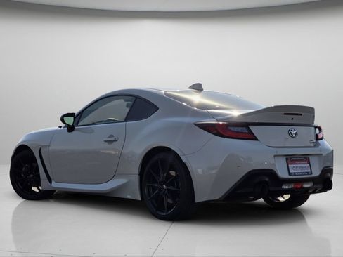 Used 2022 Toyota GR86 Premium RWD image 22