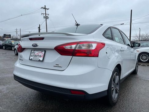 Used 2014 Ford Focus SE w/ SE Sport Package image 5