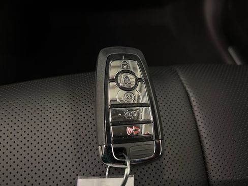 New 2026 Lincoln Corsair Premiere image 40