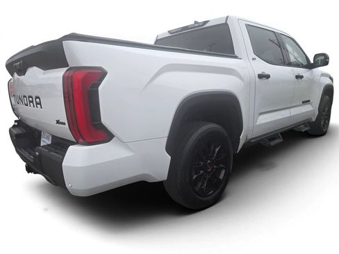 Used 2023 Toyota Tundra SR5 w/ SR5 Convenience Package AWD/4WD image 4