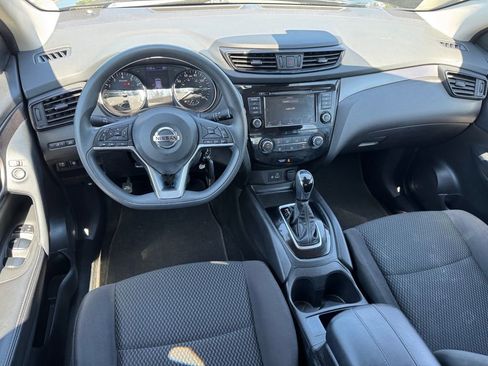 Used 2020 Nissan Rogue Sport S FWD image 11