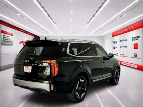 Used 2024 Kia Telluride EX AWD/4WD image 8