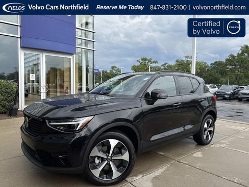Certified 2026 Volvo XC40 B5 Plus AWD/4WD image 1