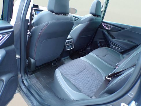 Used 2023 Subaru Forester Premium AWD/4WD image 17