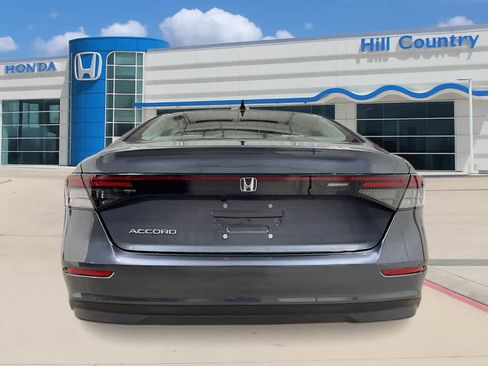 New 2025 Honda Accord SE image 4