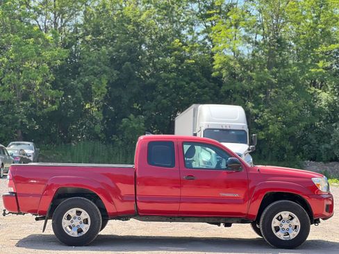Used 2015 Toyota Tacoma 4x4 Access Cab V6 w/ SR5 Package image 7