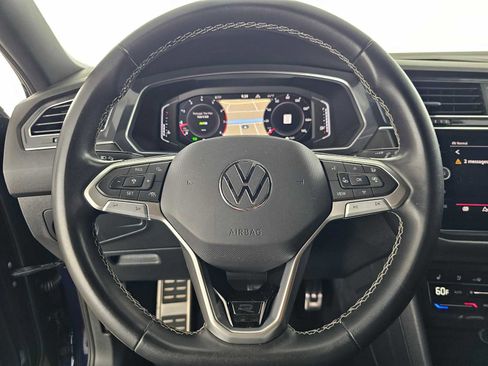 Used 2023 Volkswagen Tiguan SEL R-Line image 23