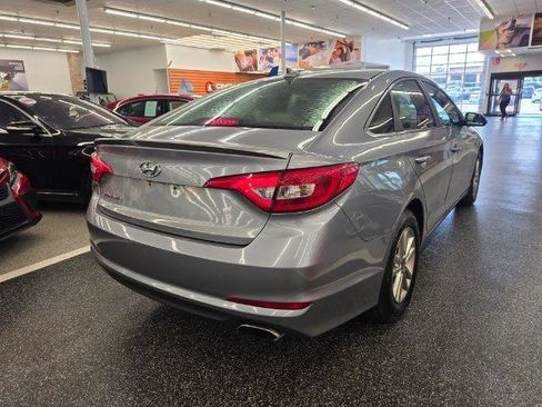Used 2016 Hyundai Sonata SE FWD image 4